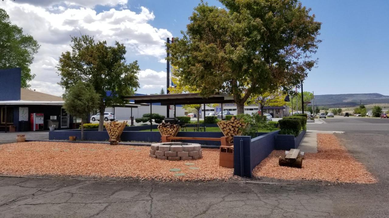 Adobe Sands Motel Panguitch Exterior photo