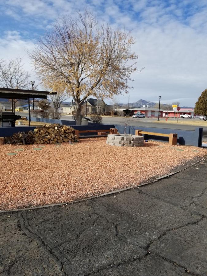 Adobe Sands Motel Panguitch Exterior photo
